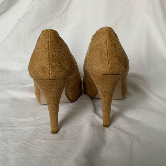 Roman UK Brand Like New Suede Bridge Heels 8.5 size - Picture 3 of 12